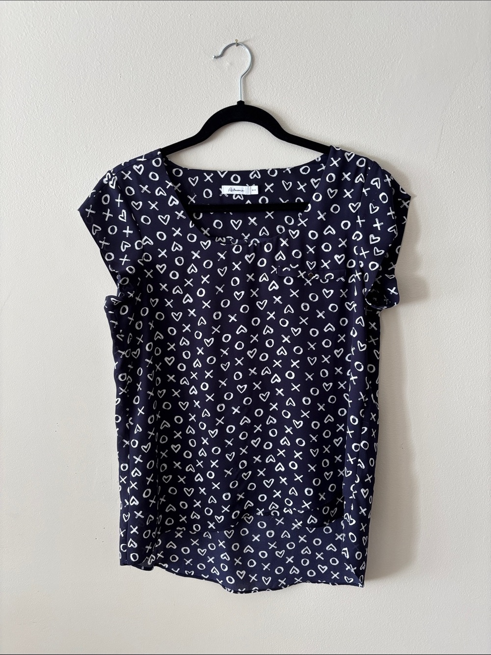 Reitmans Navy and White Patterned Cap-Sleeve Blouse